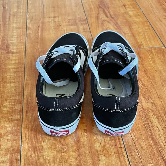 Vans Old Skool black + white canvas sneakers - Picture 2 of 3